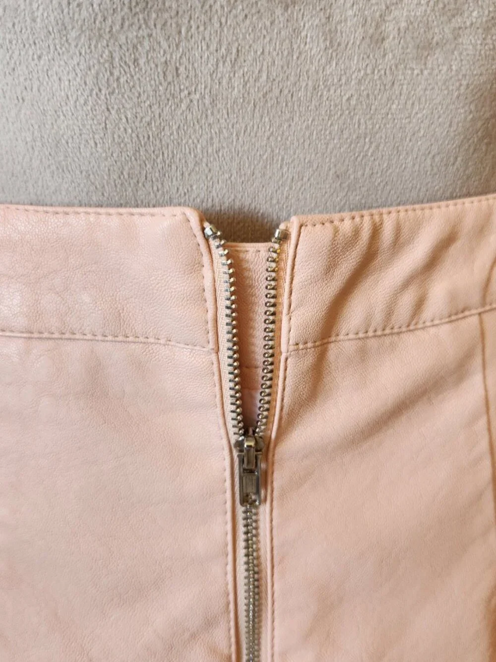 Lulus Size Small Harley Blush Pink Vegan Leather Lined Pockets Zip Mini Skirt